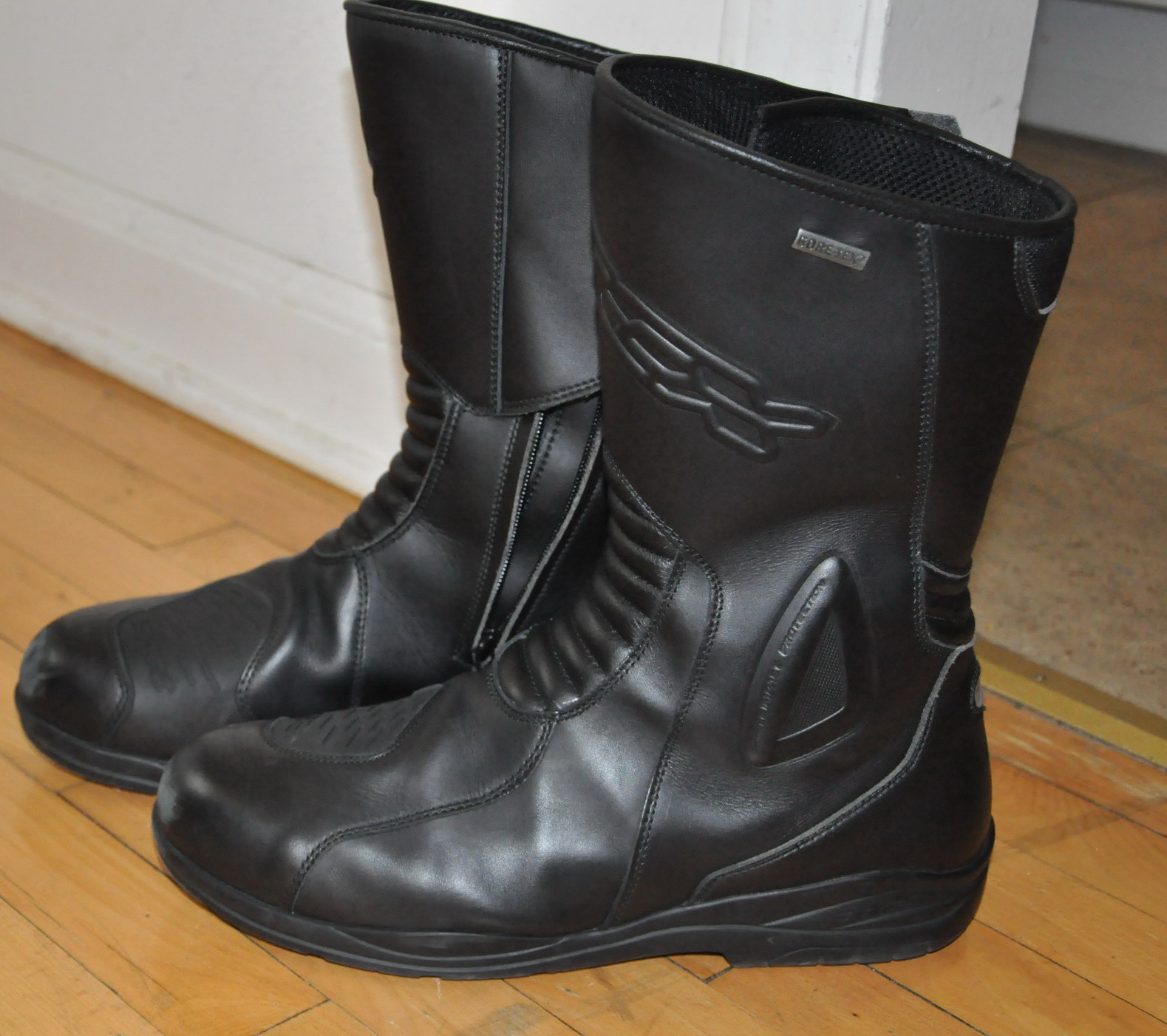 Great motorcycle boots: TCX X-Five Plus | Wisdom and Wonder